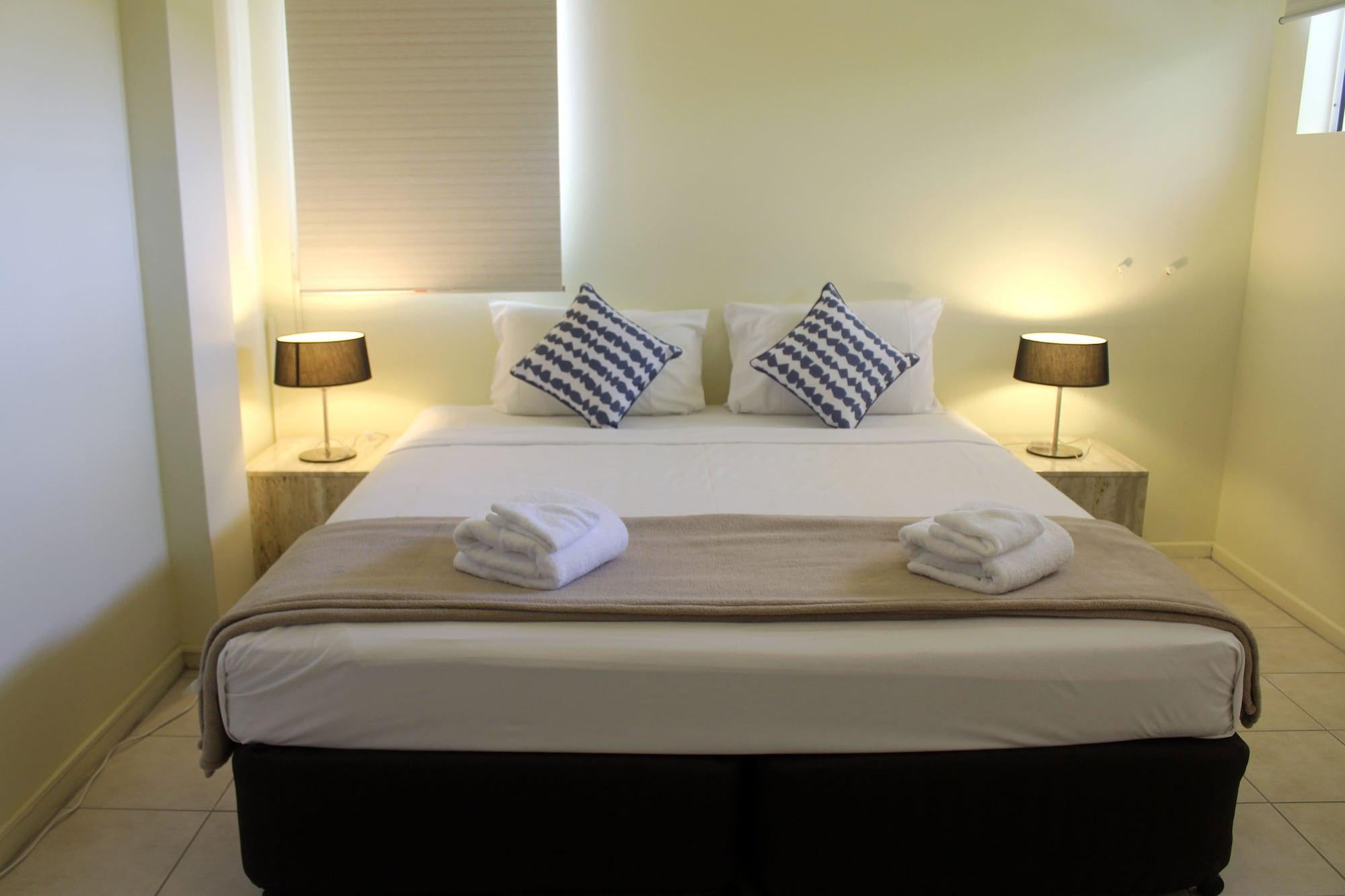 Crystal Garden Resort & Restaurant Кернс Екстер'єр фото