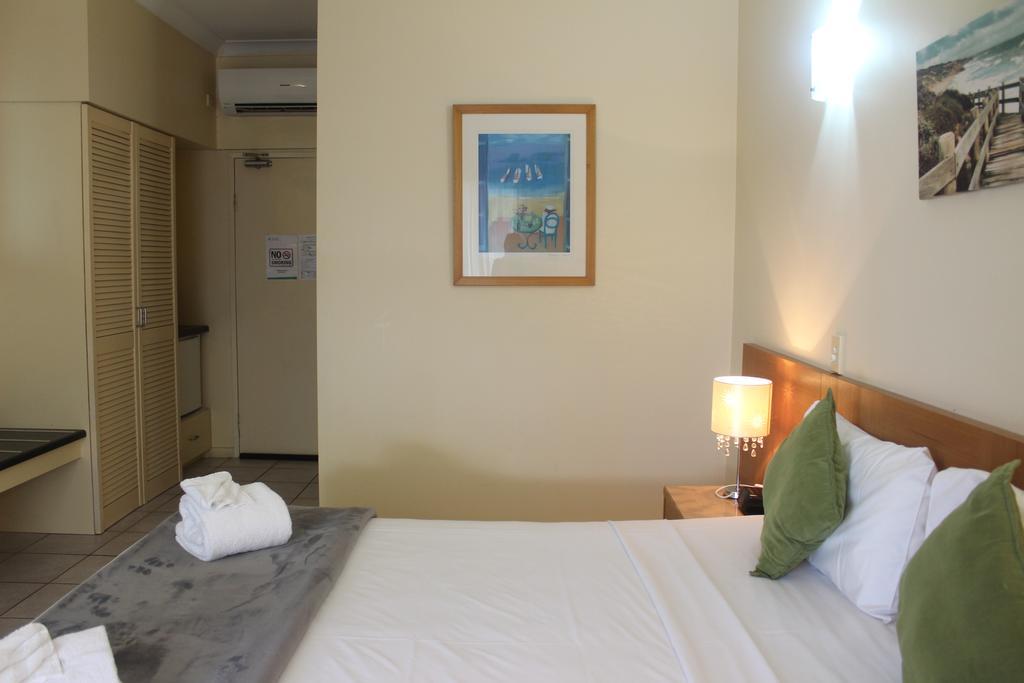 Crystal Garden Resort & Restaurant Кернс Екстер'єр фото