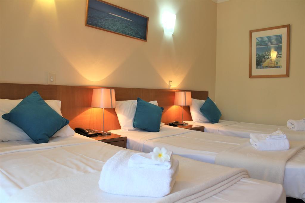 Crystal Garden Resort & Restaurant Кернс Екстер'єр фото
