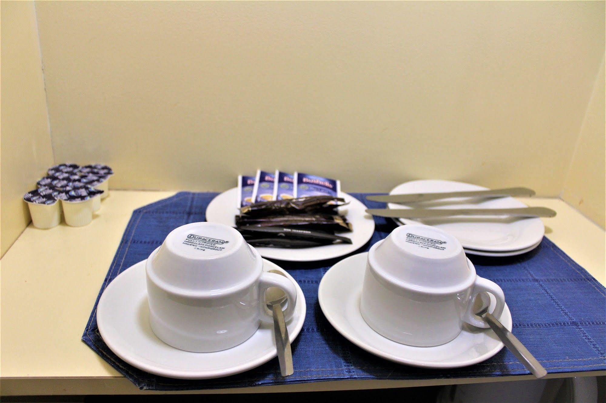 Crystal Garden Resort & Restaurant Кернс Екстер'єр фото
